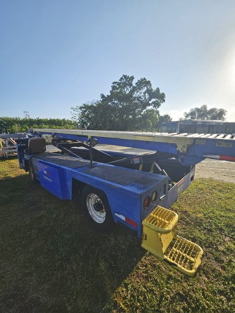 Belt Loader Tug 660E