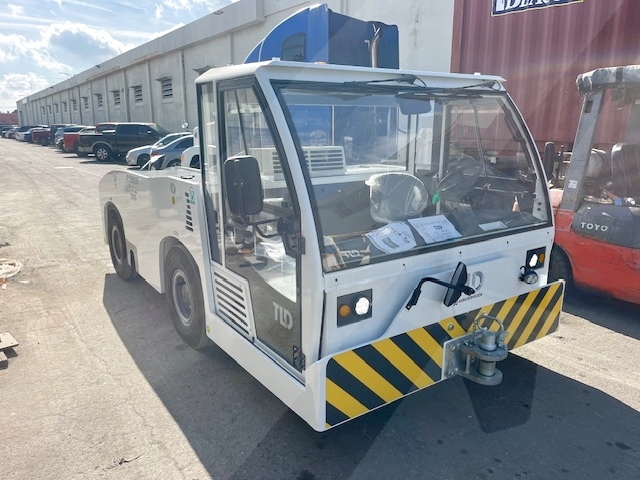 Push Back Tractor TLD TMX-150-15 Tier 4F