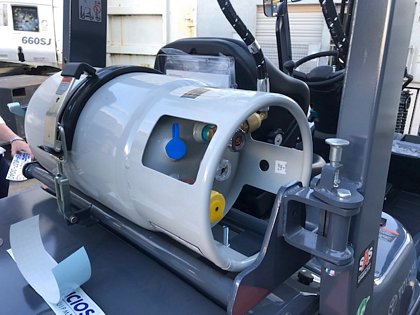 Forklift Toyota 8FGU25 Dual Fuel- 5,000 lb