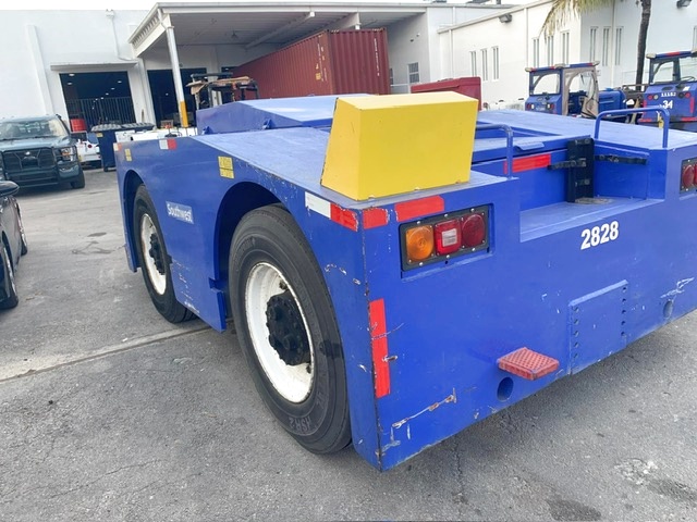 Push Back Tractor FMC B350E