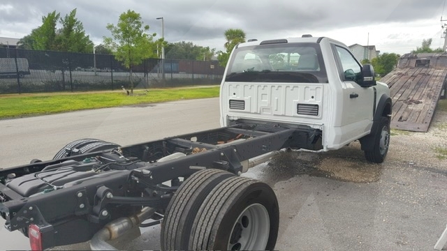 Truck Chassis Ford F-600
