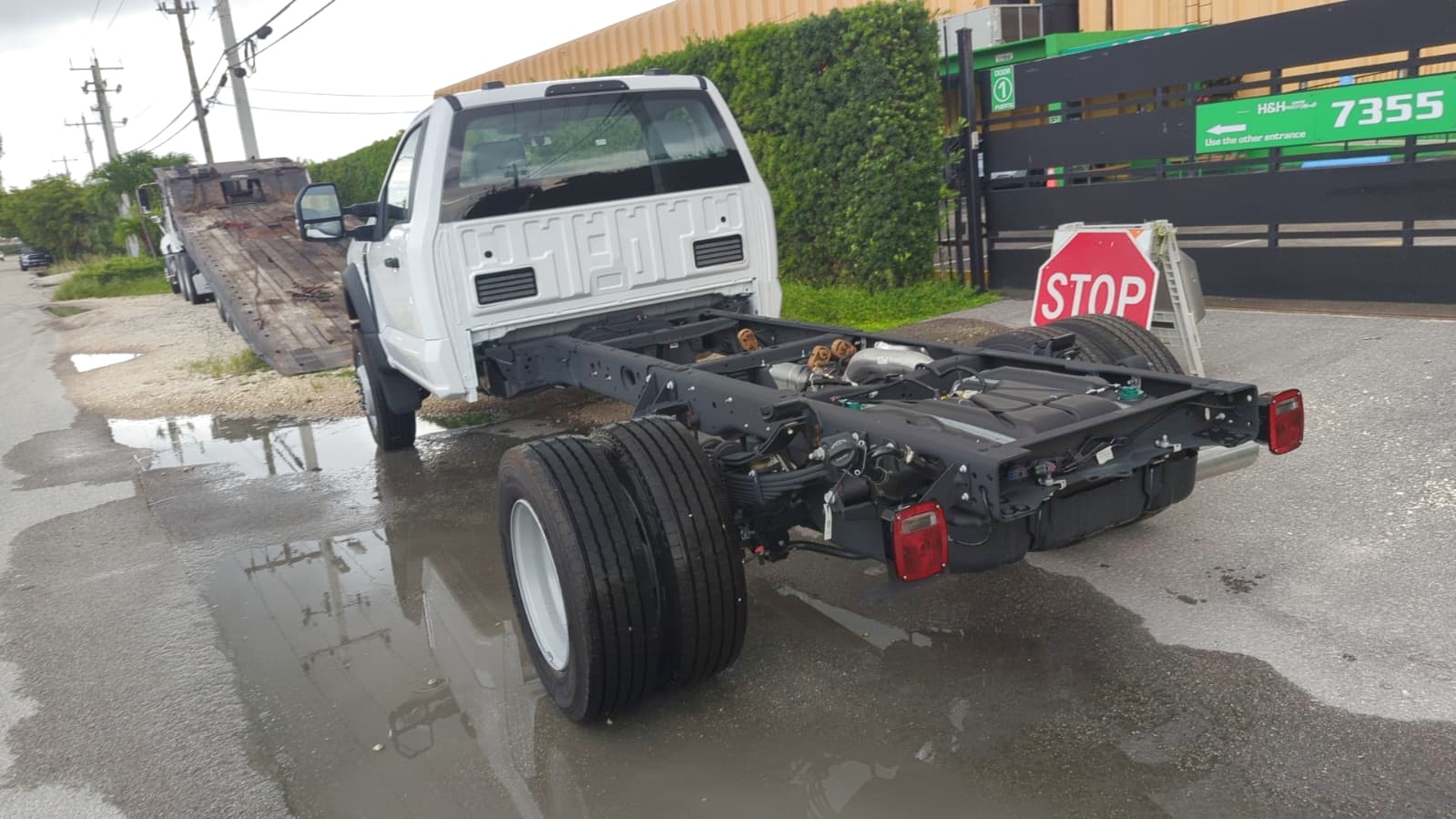 Truck Chassis Ford F-600