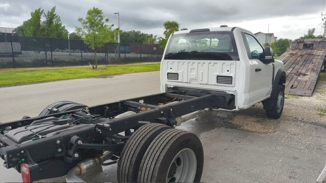 Truck Chassis Ford F-600