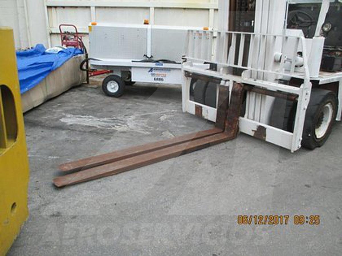 1993 Nissan DF05N70V