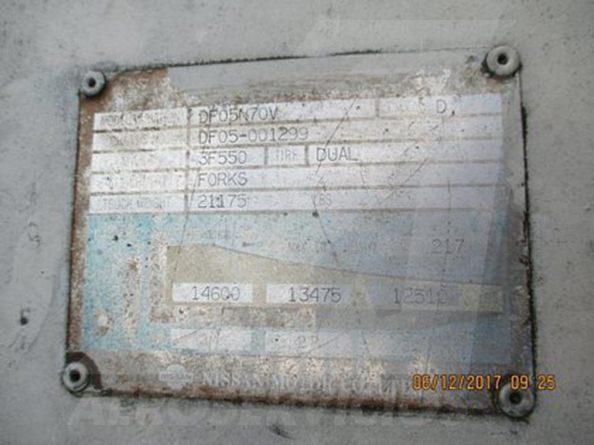 1993 Nissan DF05N70V