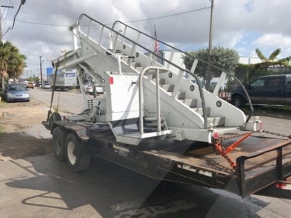 Motorized Passenger Stair Wollard MLPH-309 - 96/114 in