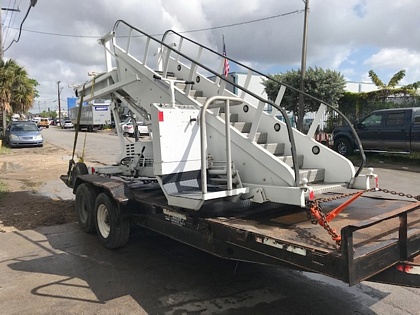 Motorized Passenger Stair Wollard MLPH-309 - 96/114 in