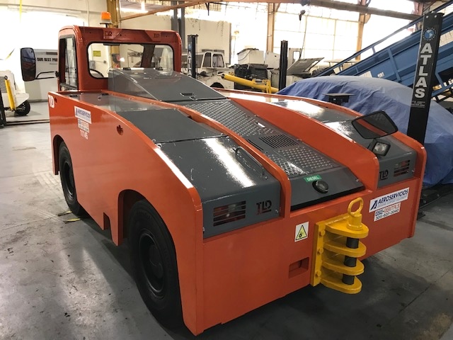 Push Back Tractor TLD TMX-150-12
