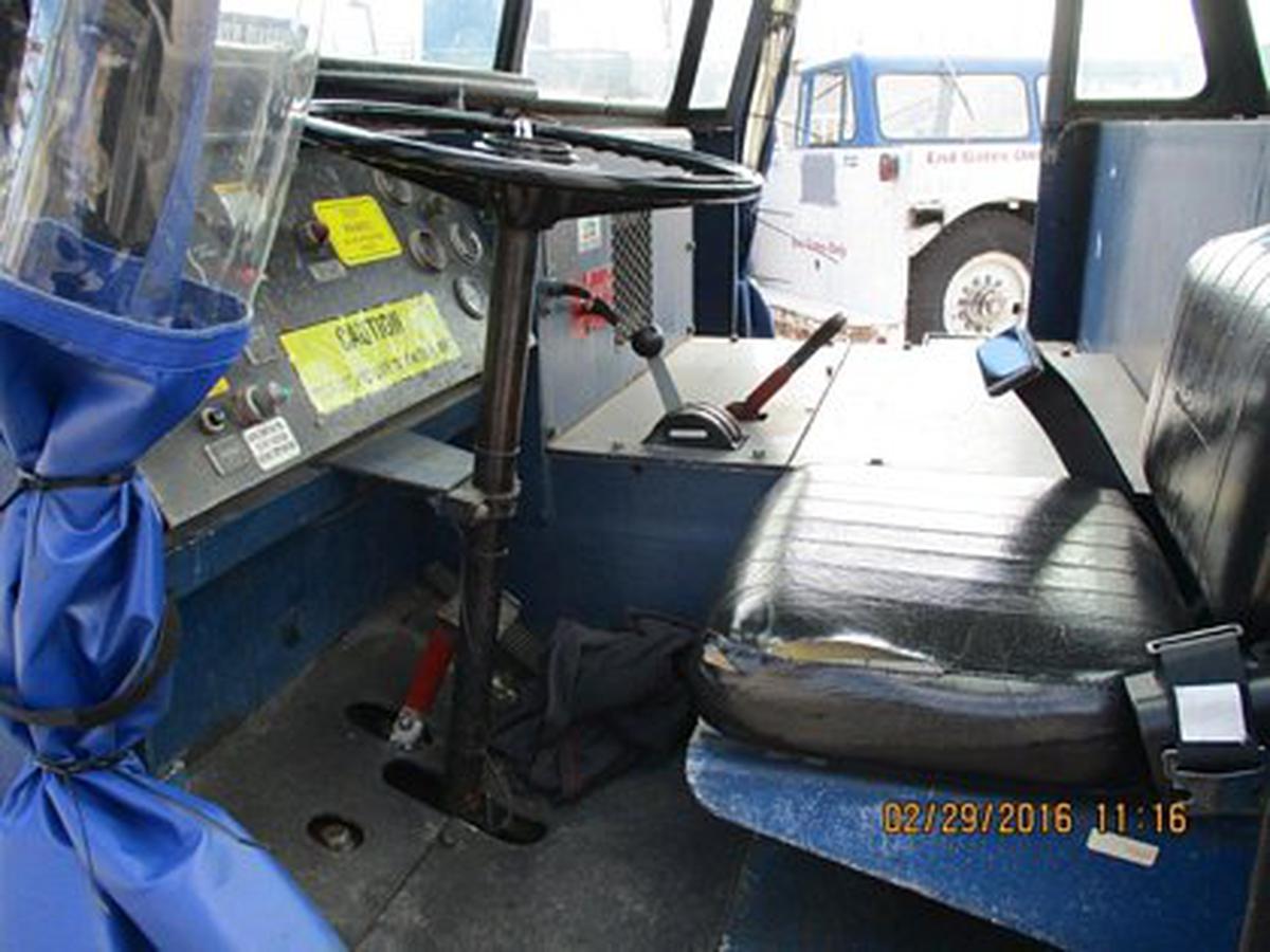 Push Back Tractor Hough-Paymover T-300