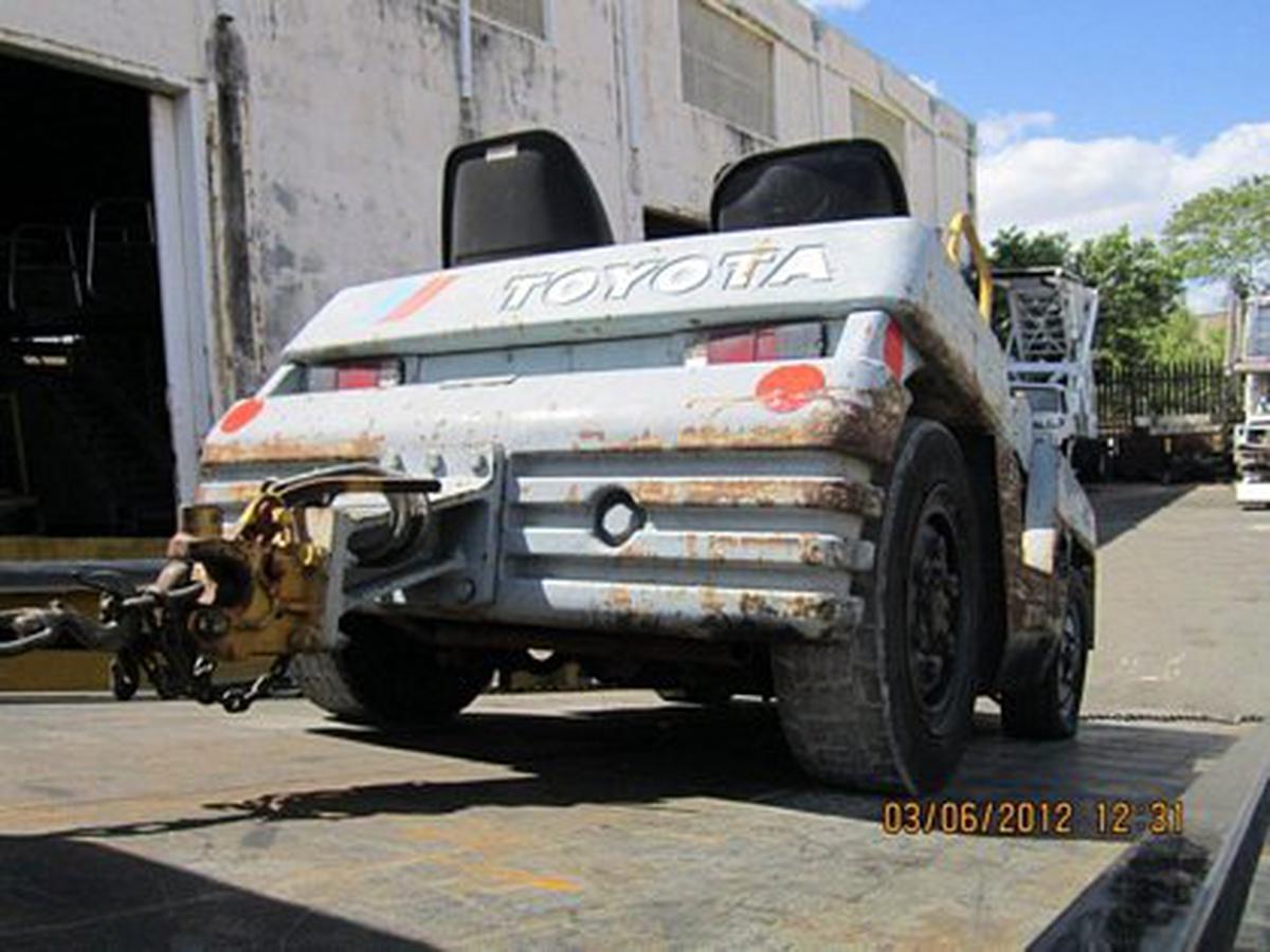 Baggage Tractor Toyota 02-TD23D