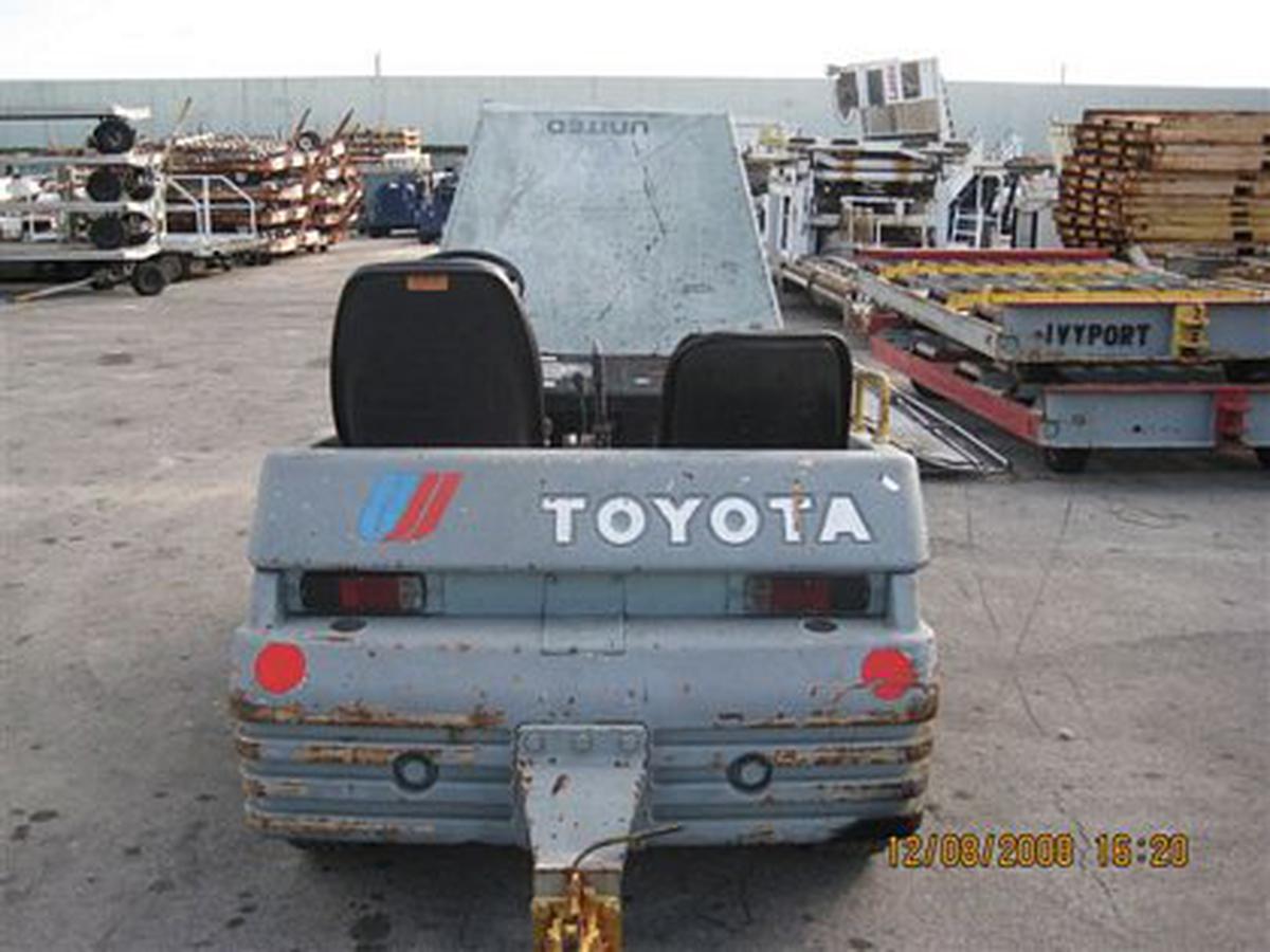 Baggage Tractor Toyota 02-TD23D