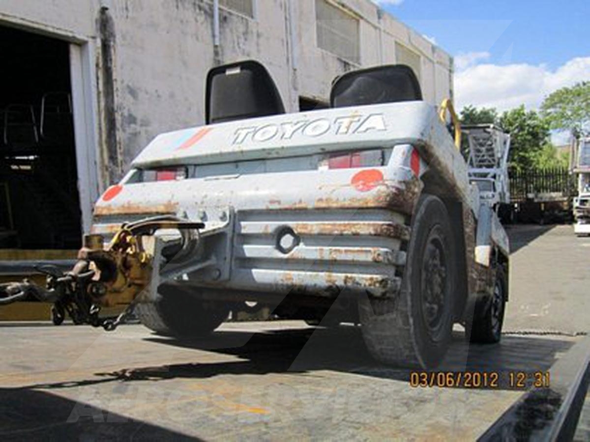 Baggage Tractor Toyota 02-TD23D