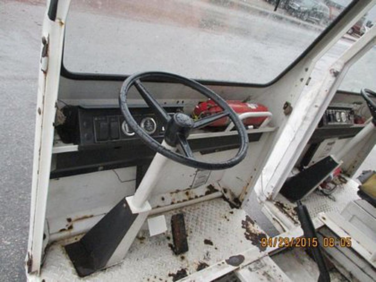 2004 Taylor-Dunn B2-48-TT