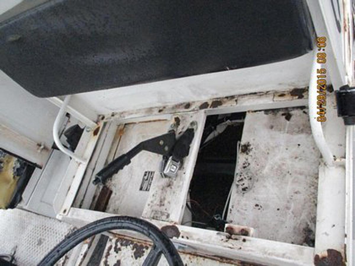 2004 Taylor-Dunn B2-48-TT