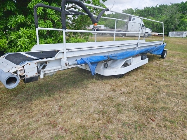 Towable Belt Loader Wasp A01771D-3650