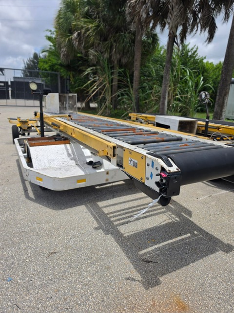 Towable Belt Loader Wasp A208428D