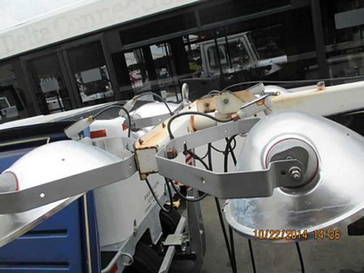 2000 Allmand Bros. Inc. Night-Lite PRO