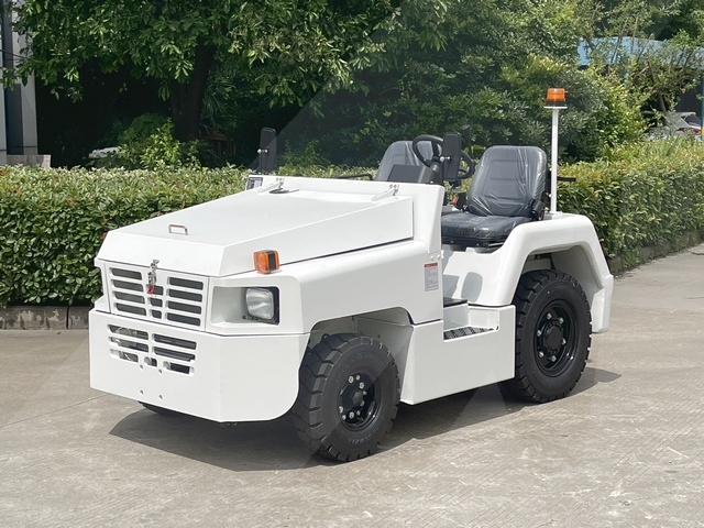 Baggage Tractor Standard GSE STD-QCD20-KM