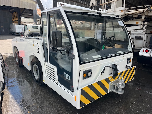Push Back Tractor TLD TMX-150-15 Tier 4F