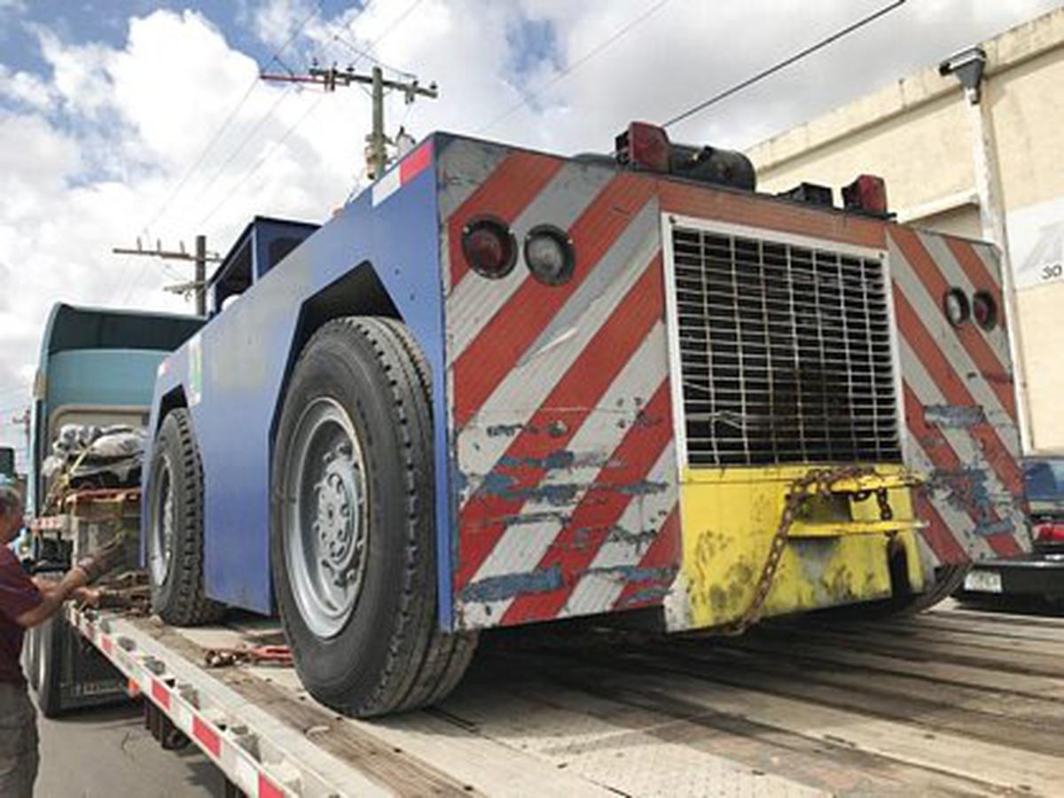 Push Back Tractor S&S GT-1628