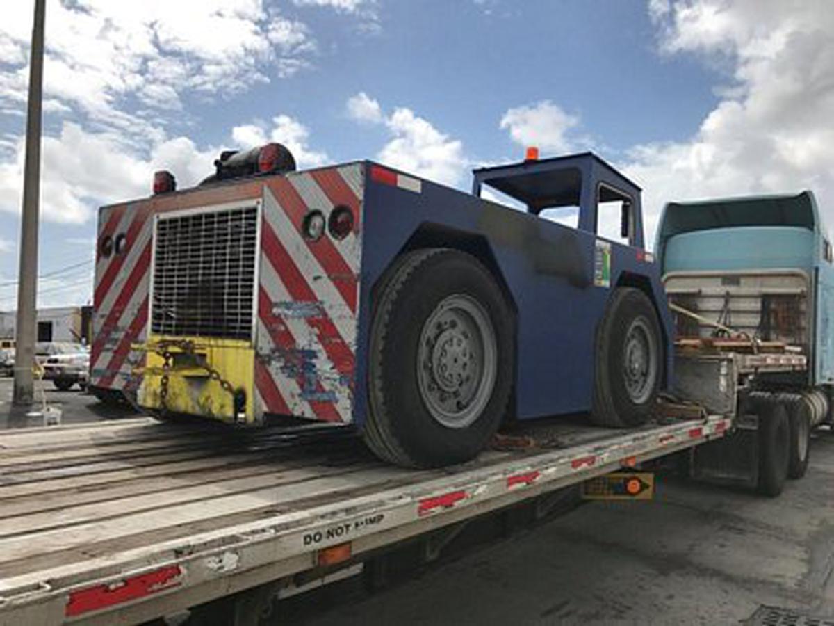 Push Back Tractor S&S GT-1628