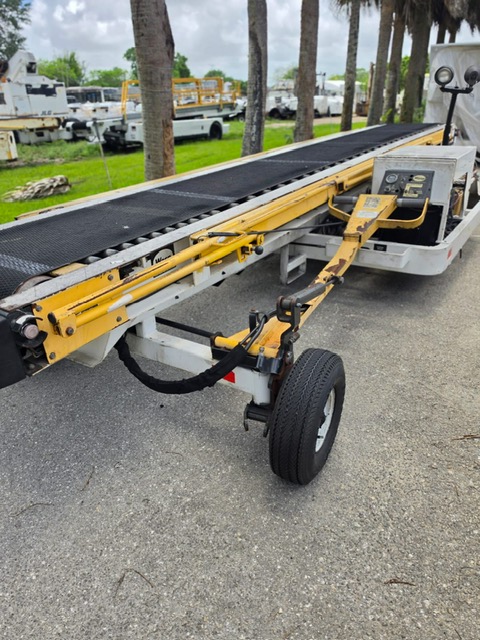 Towable Belt Loader Wasp A208428D