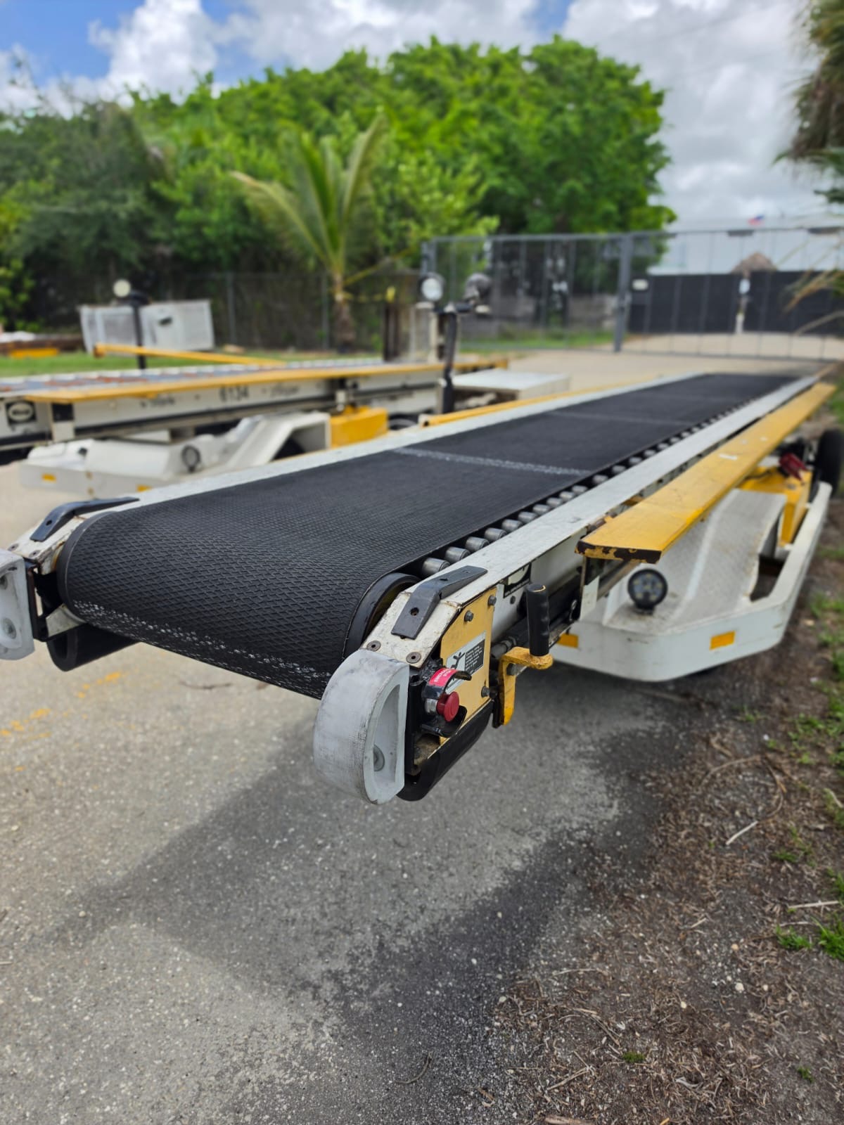 Towable Belt Loader Wasp A208428D