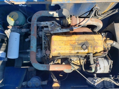 Push Back Tractor S&S GT-60