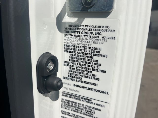 Truck Chassis Isuzu NPR - Gasoline