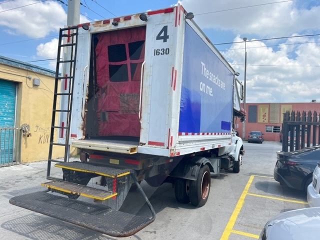 Catering Truck Ford/Hi Way F-650/ CT-14