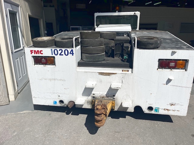 Push Back Tractor FMC B-600