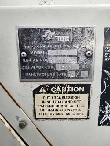 Belt Loader Tug 660E