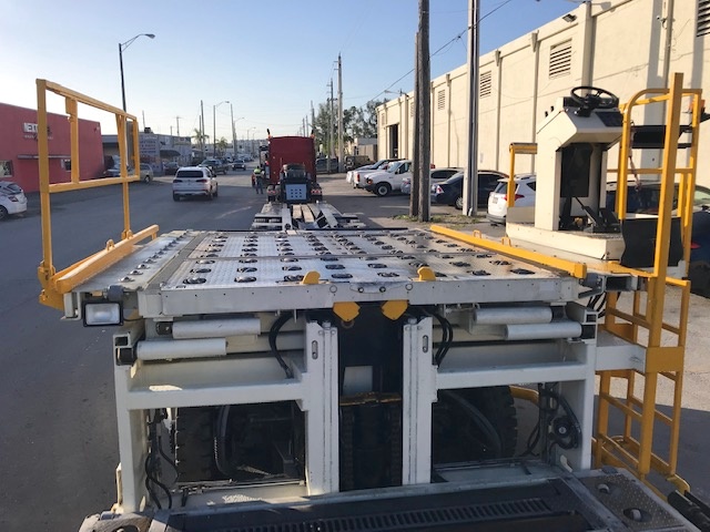 Cargo Loader FMC Commander 15 Wide