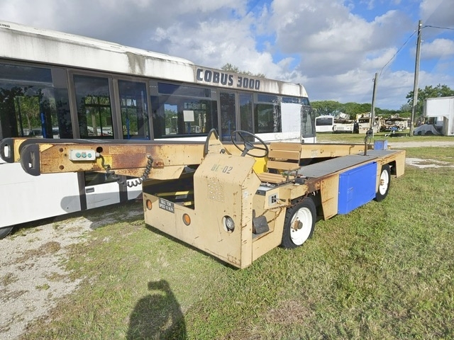 Belt Loader Tug 660E