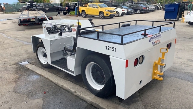 Push Back Tractor NMC/WOLLARD 140-12