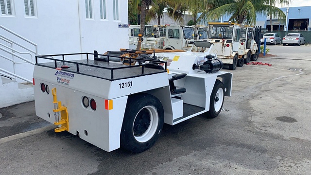 Push Back Tractor NMC/WOLLARD 140-12