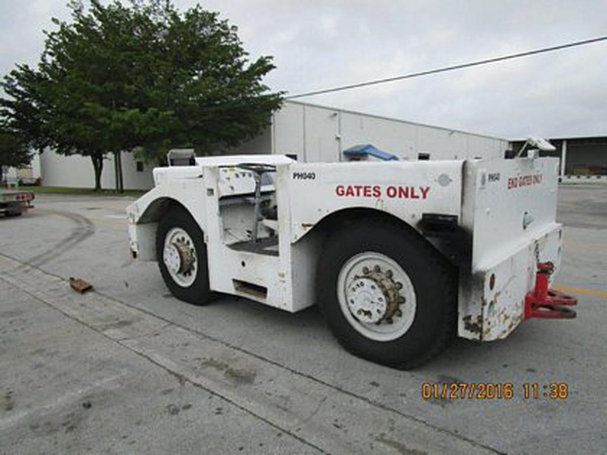 Push Back Tractor Hough-Paymover T-225 SL