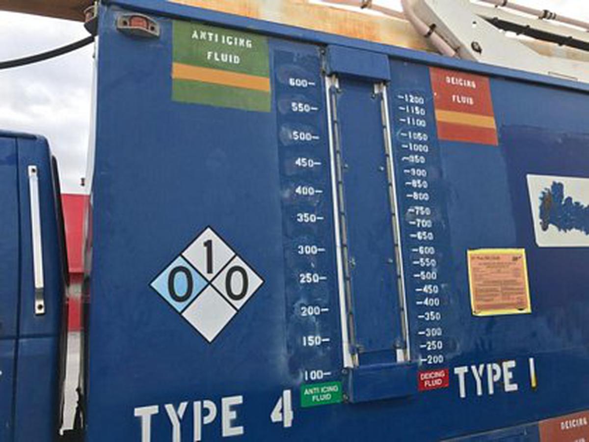 1990 FMC/Ford Trump D2-440 / F-800