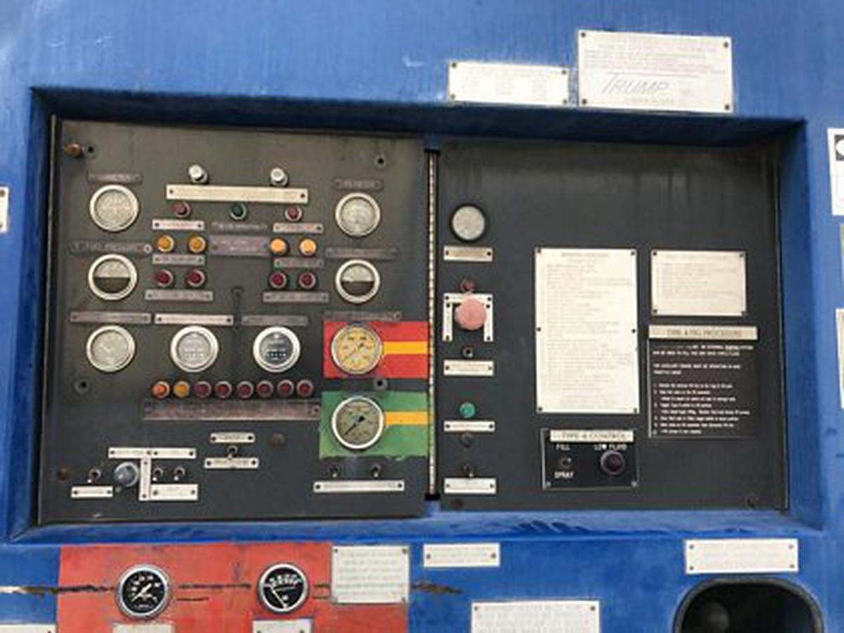 1990 FMC/Ford Trump D2-440 / F-800