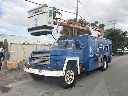 1990 FMC/Ford Trump D2-440 / F-800