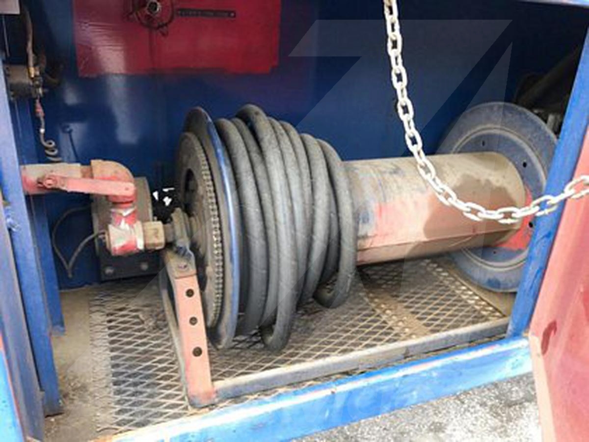 1990 FMC/Ford Trump D2-440 / F-800