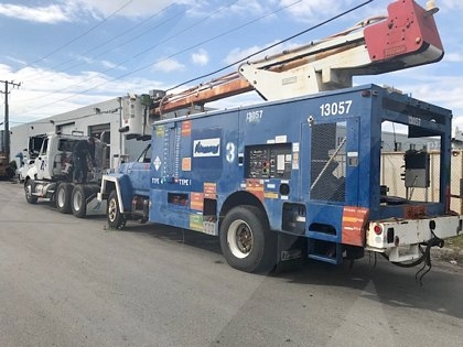 1990 FMC/Ford Trump D2-440 / F-800