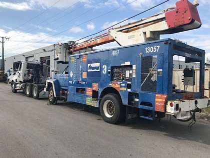 1990 FMC/Ford Trump D2-440 / F-800