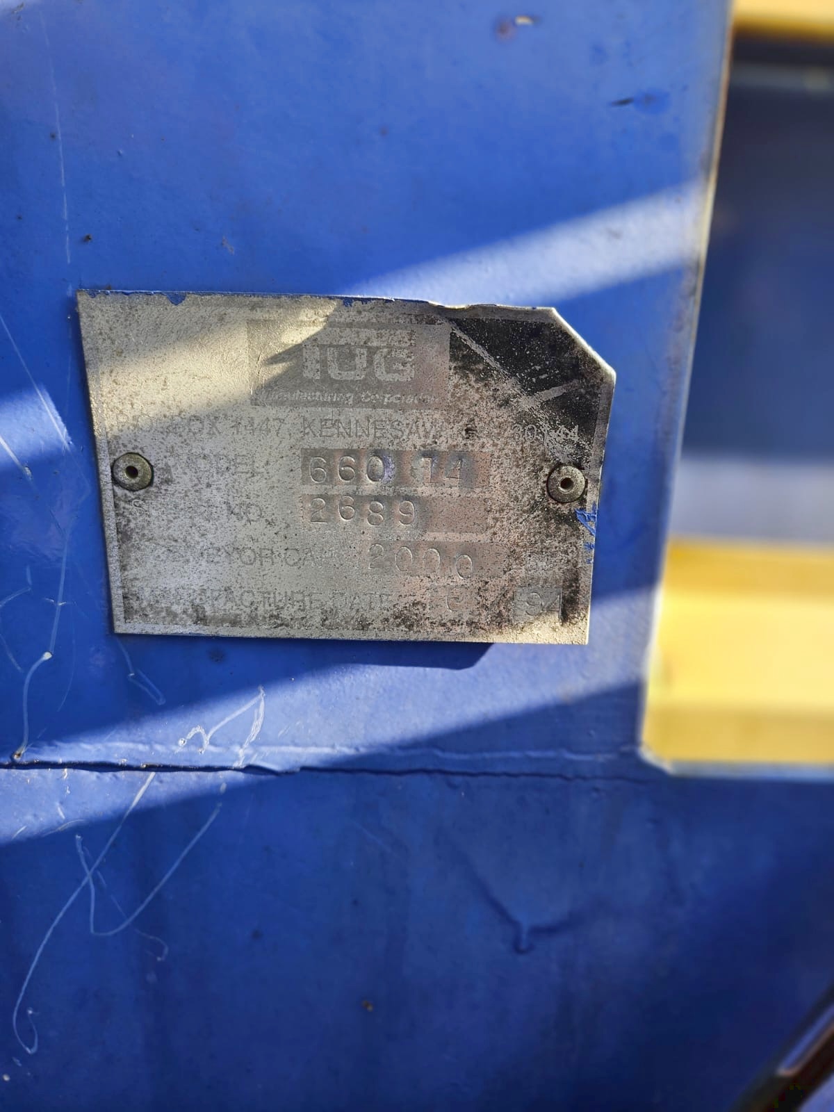 Belt Loader Tug 660E