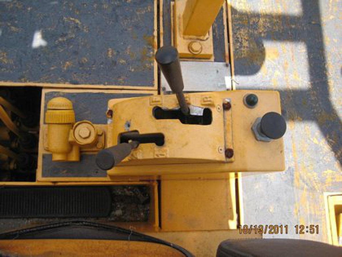 Fork Lift Lansing 823