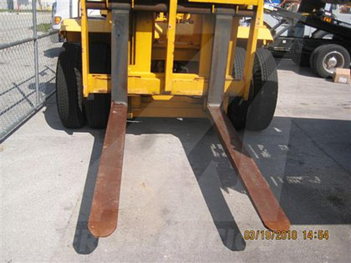 Fork Lift Lansing 823