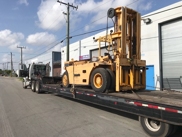 Fork Lift Lansing 823