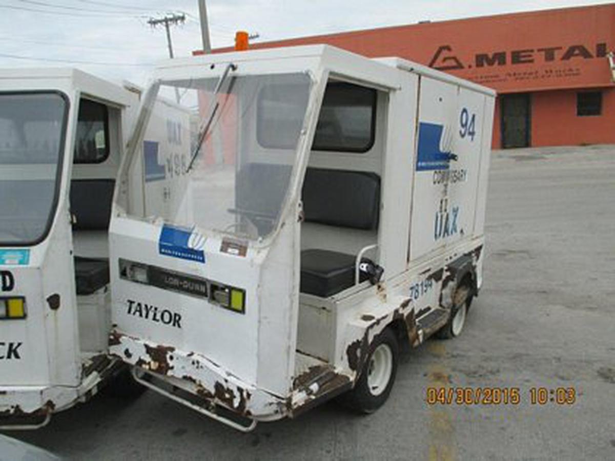 Utility Vehicle Taylor Dunn/ B2-48-TT