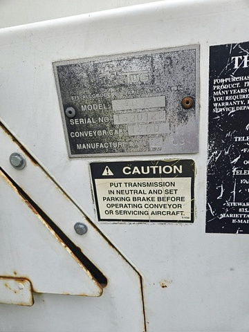 Belt Loader Tug 660E