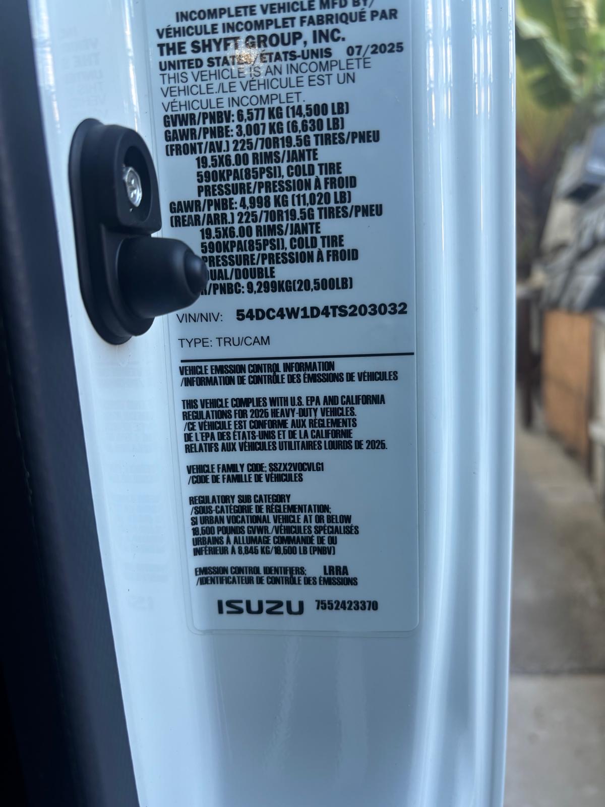 Truck Chassis Isuzu NPR - Gasoline